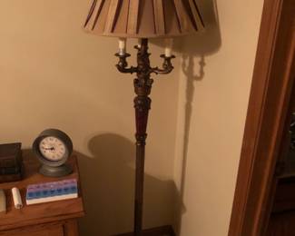 floor lamp