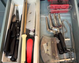 Utensils & Knives