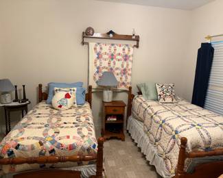 Twin Beds, Quilts