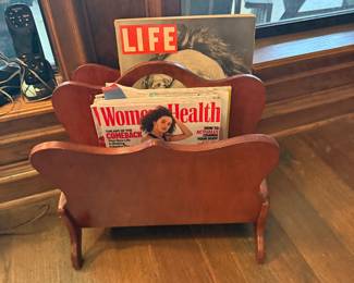 Magazine Stand