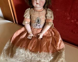 1910 Simon & Halberg 18 inch doll..pierced earrings/blue flirty eyes/ball & joint/porcelain head/open mout We also are selling a Topsy Turvy 1880 doll and a Madame Marseille 17" bisque doll