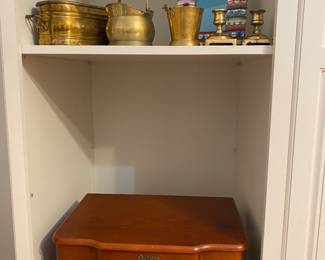 fine brass decor, Crosley multi media player