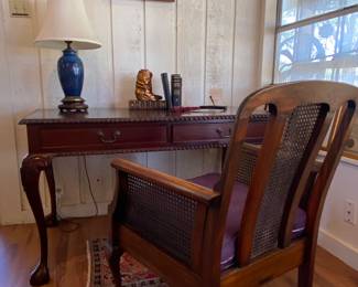 old ATX furniture maker chair with metal plate in excellent condition