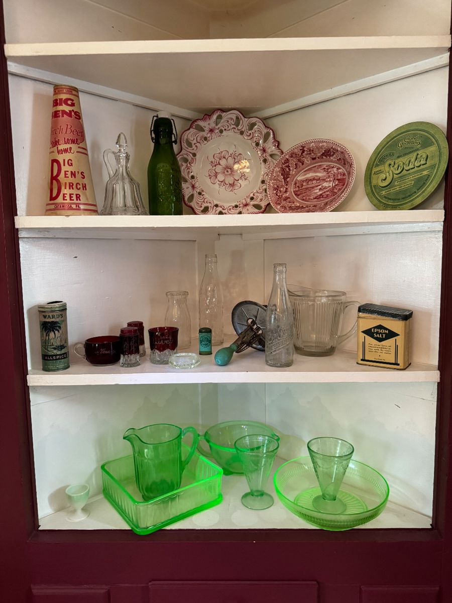 First floor dining room SW corner.