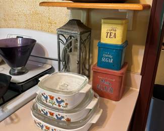 Kitchen to the right of the stove