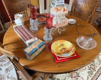 Dining room table