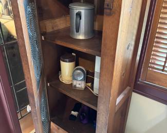 Kitchen north wall