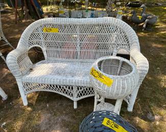 Wicker Love Seat - Wicker plant Holder