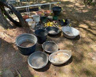 Pots and Metal Bowls