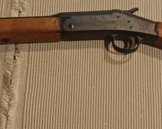 410 shotgun Harrington and Richardson prices not given before sale