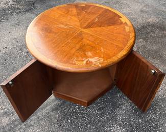 Lane (Altavista, VA) Style No. 900 36 MCM table, inlay & storage