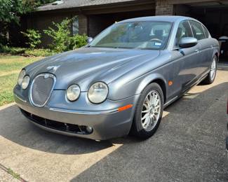 2006 Jaguar
88,000 miles
Runs
Missing Title