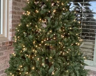Pre Lit 7pt5 Foot Christmas Tree