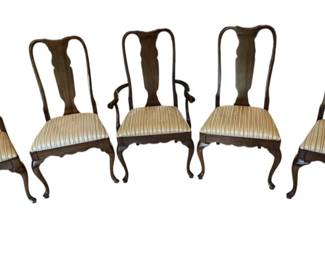 Set of 4 Traditional Queen Anne Style Splat Back Dining Chairs and One Arm Chair