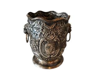 Highly Decorative Victorian Sterling Silver Cache Pot Crafted By Goldsmiths and Silversmiths Co Ltd of London