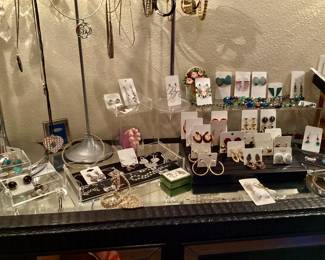 Brighten jewelry