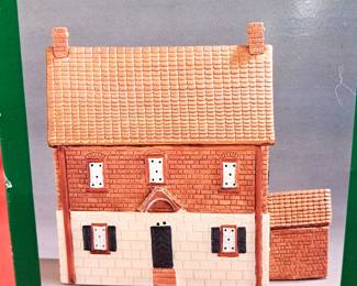 OLD SALEM LIGHTED HOUSES