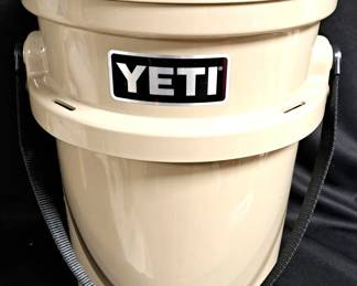 YETI 5 GALL BUCKET