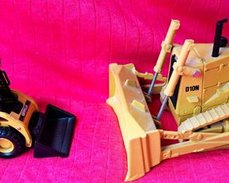 DIECAST CATERPILLAR