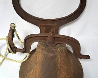 LARGE ANTIQUE FARM BELL W HARP CAST IRON
