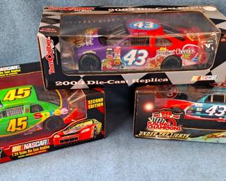 NASCAR DIECAST CARS