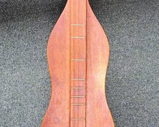 UKULELE