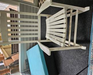 Oversized rocker