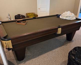 Stunning Brunswick pool table 