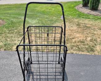 Folding shopping cart