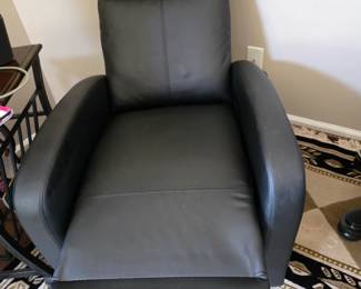 Massage reclining chair