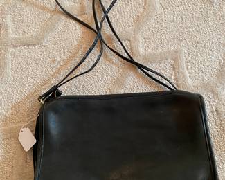 Vintage black leather Coach bag (mint)