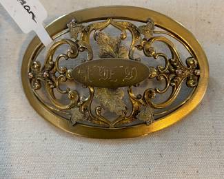 Victorian brooch w/monogram
