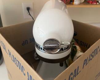 Kitchen aid mixer 