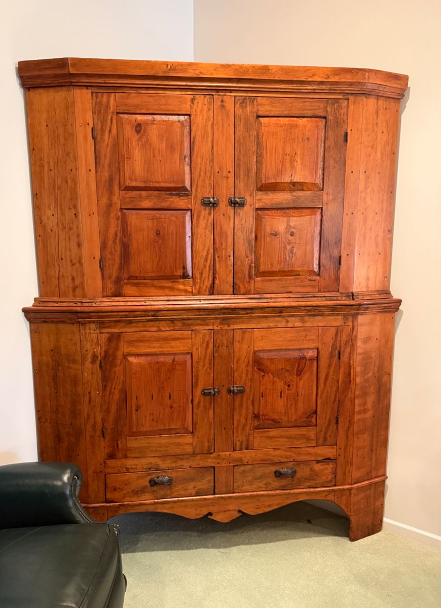 ANTIQUE PRIMITIVE LARGE CORNER CABINET