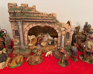 VINTAGE LARGE CRÈCHE NATIVITY SET 