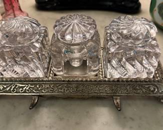 VINTAGE INKWELL
