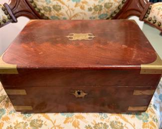 VINTAGE BOX