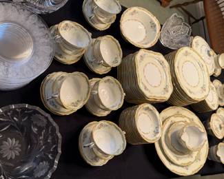 NORITAKE CHINA SET