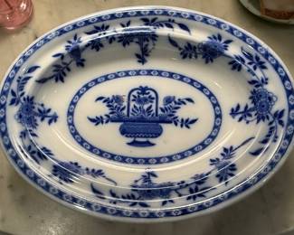 ANTIQUE MINTON DELFT FLOW BLUE SERVING BOWL