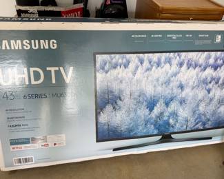 43” SAMSUNG TV