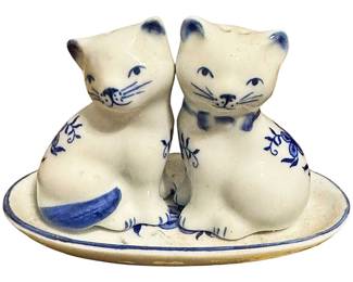 Blue White Cat Salt Pepper Shakers