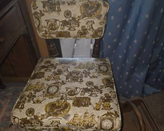 Sewing chair