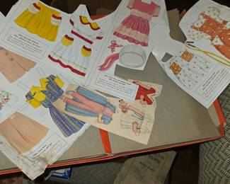 Paper dolls