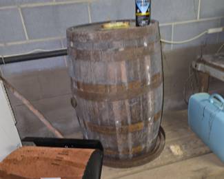 Wine barrel