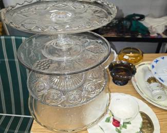 Cake stands
