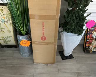 fake plants, christmas trees