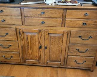 LEXINGTON dresser with mirror