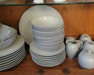 Notitake set of dishes. Looks new