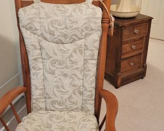 Glider/rocking chair