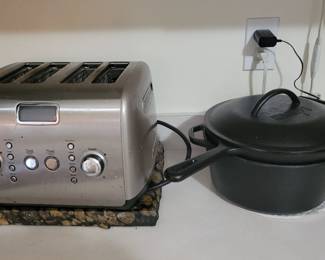 4-slice toaster, cast iron pans